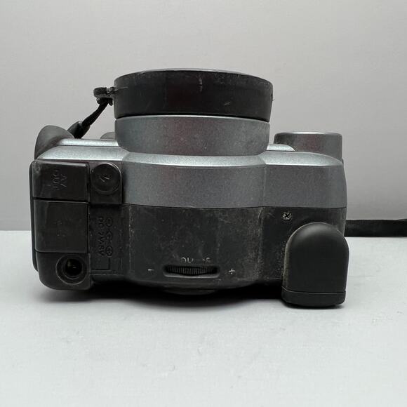 Kodak DC290 Zoom Digital Camera - Picture 5 of 8